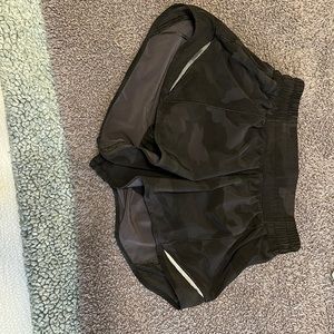 Black Camo lululemon hotty hot shorts
